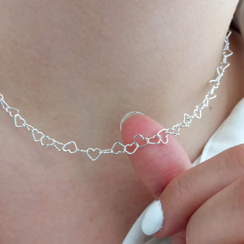 Cadena fina eslabones de corazones